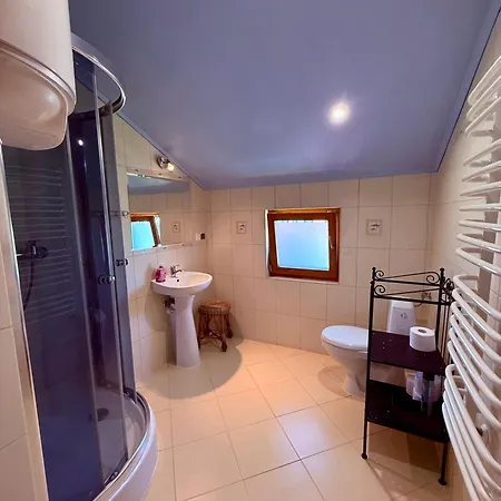 Marianna 扎科帕内